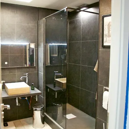 Les Charmilles Apartment